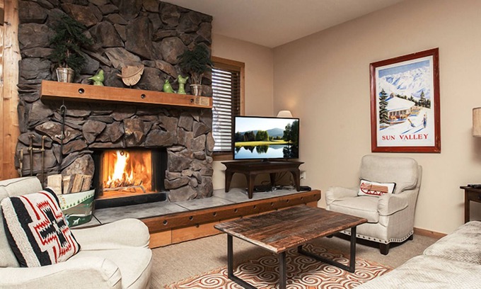 Elkhorn Hotel | Sun Valley Resort, Wildflower Two Bedroom Condo