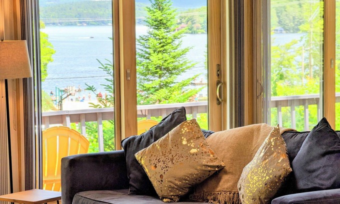 Sunapee House | @SunapeeSeasons—Across from Dewey Beach, Lake View, 8 Min. from Mt. Sunapee