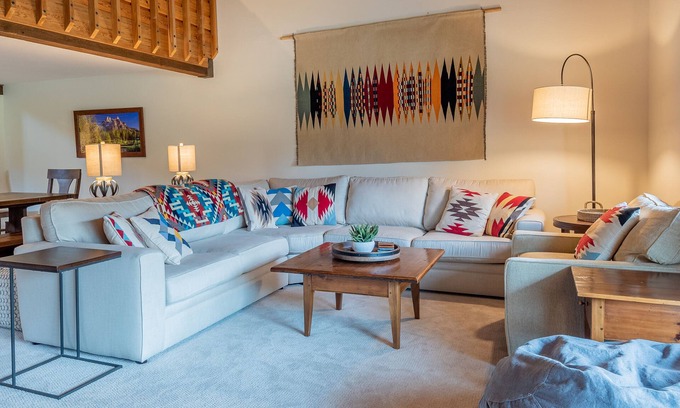 Elkhorn Village Condo | Sunburst Condo 2772 - Great for Families, Hot Tub Onsite