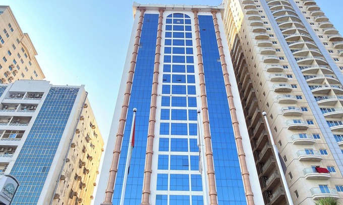 Ras Al Khaimah Hotel | Sunday Mangrove Corniche Hotel, Ras Al Khaimah