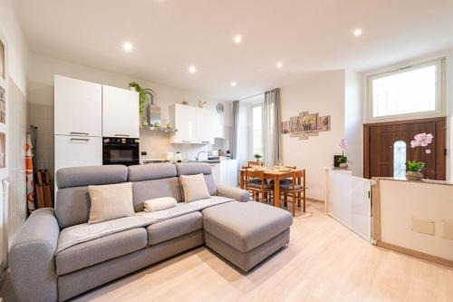 Intra Apartment | Sunflower - Modern Apartment on Lake Maggiore