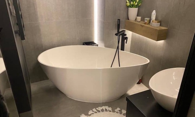 Zwierzyniec Apartment | Sunflower Superior Suite
