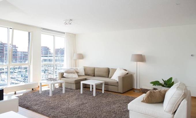 Vissershaven Apartment | Sunlit Retreat with Balcony