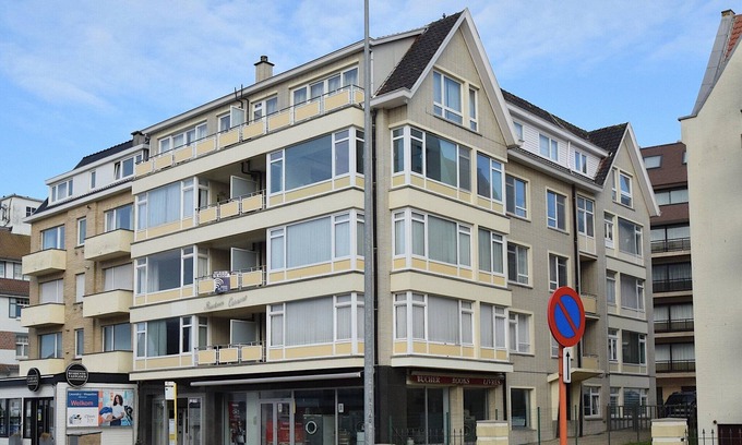 De Haan Apartment | Sunny Escape by the Shore