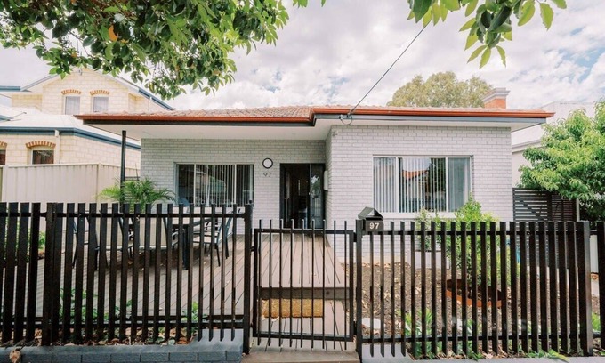 Mount Lawley House | Sunny, modern home in central Mount Lawley