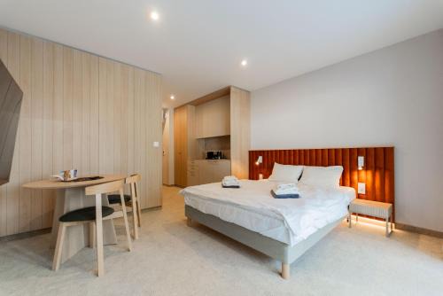 Lukecin Apartment | Sunny Rest in Seashell