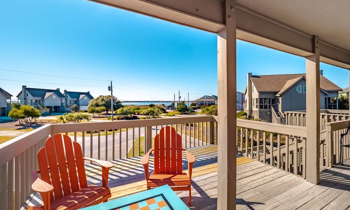 Topsail Beach House | Sunny Skies Ahead | Community Beach Access + Pool!