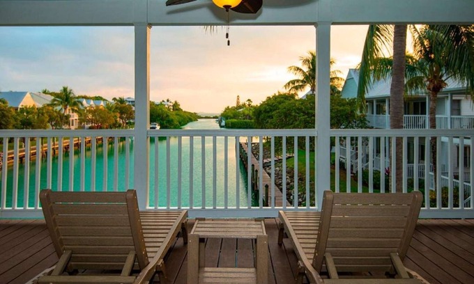 Marathon Apartment | Sunny Stay | Reef Snorkeling. Two Bedroom Private Villa