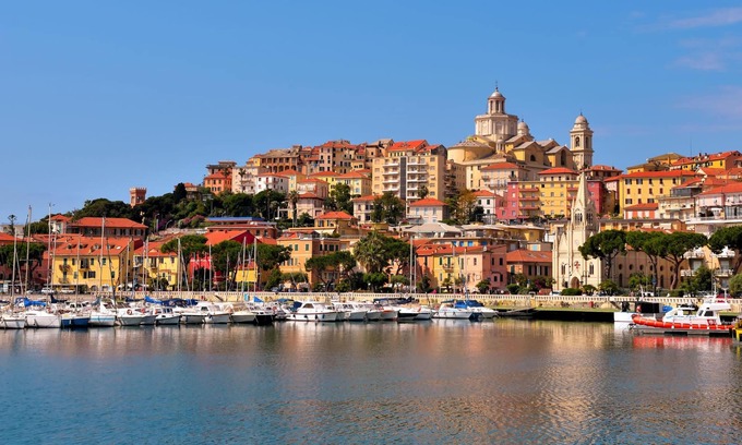 Imperia Apartment | Sunrise Apartment Seaview