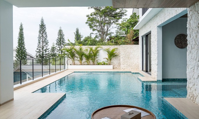Bandung Villa | Sunrise City View Villa 9 Bedrooms with a Heated Private Swimming Pool