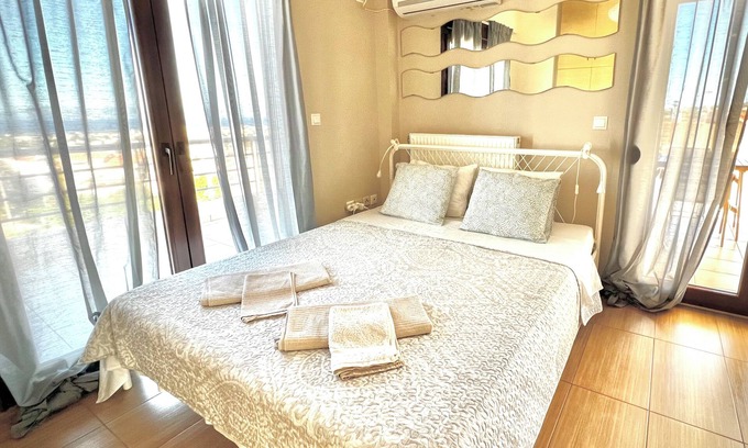 Nea Makri Apartment | Sunrise Studio with unhindered view to the sea.