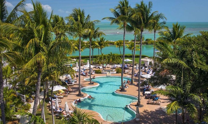 Marathon Apartment | Sunset Bliss | Two Bedroom Private Villa