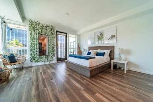 Hollywood Apartment | Sunset Blvd Studio Apt in the Heart of Hollywood