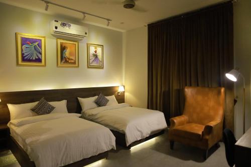 D.H.A. Bed & Breakfast | Sunset BnB