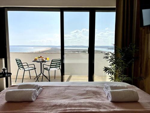 Torralta Apartment | Sunset Lagoon Studio ALVOR, ALGARVE