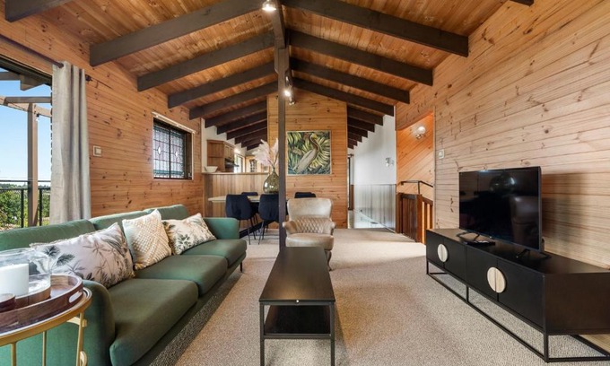 Calare House | Sunset Lodge - Breathtaking Views