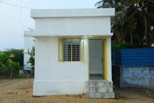 Chettikulam Apartment | Sunset point view house