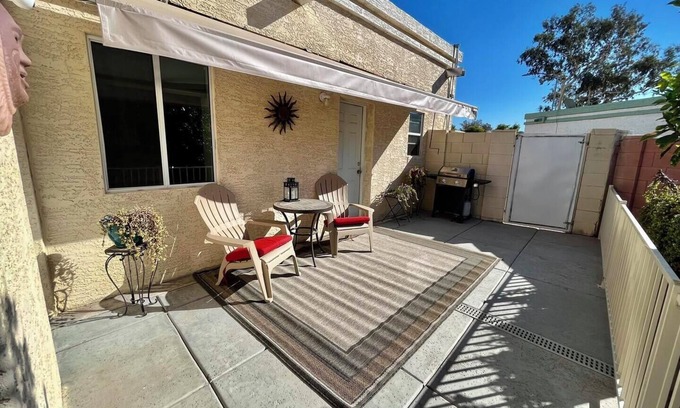 Deer Valley House | Sunset Serenity: A Cozy 1-Bedroom Guest Suite Retreat in Beautiful North Phoenix