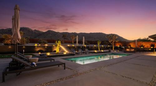 Joshua Tree House | Sunset Serenity
