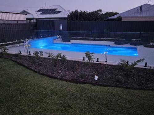 Busselton House | Sunset Shores 4BR Pool Retreat in Busselton
