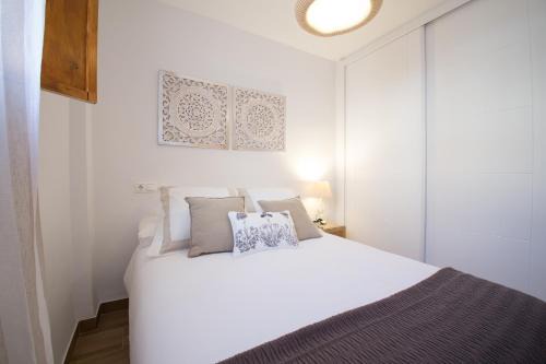 La Catedral Apartment | SunShine Plaza Abades