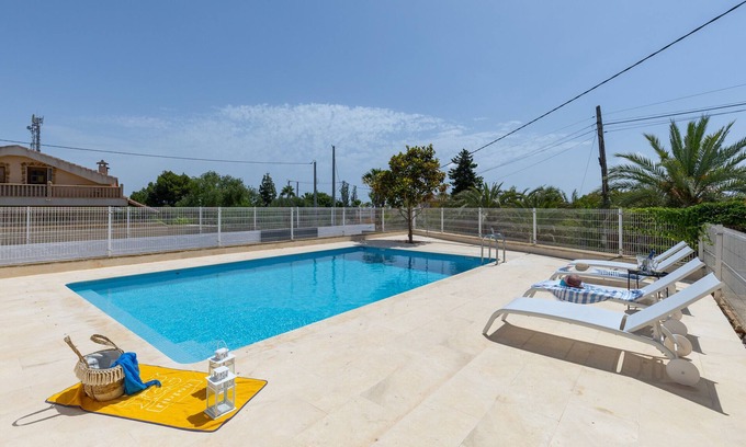 Los Montesinos Villa | Sunshine Villa by Fidalsa