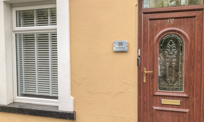 Teignmouth Cottage | SUNVALE, country holiday cottage, with a garden in Teignmouth