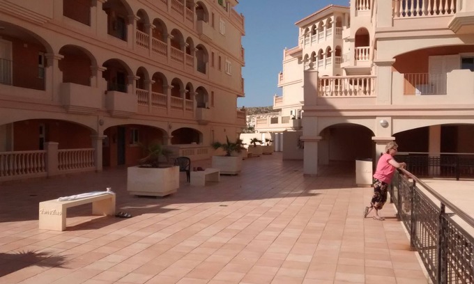 Almerimar Apartment | Super 3 bedroomed apartment in Porto Fino complex, Almerimar 04711