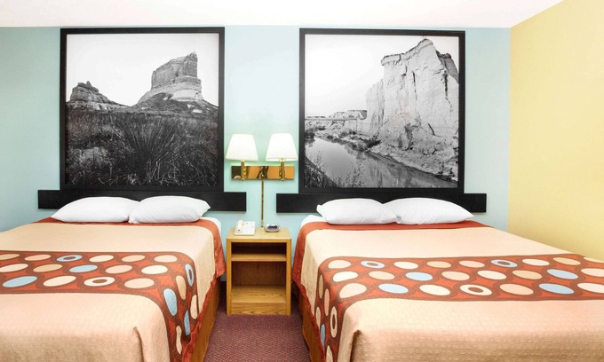 Crete Hotel | Super 8 by Wyndham Crete