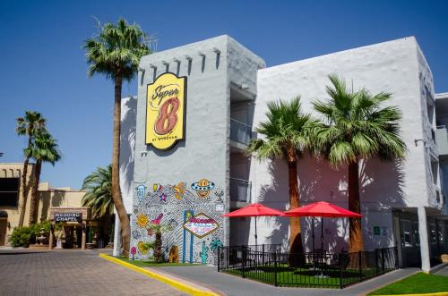 Las Vegas Hotel | Super 8 by Wyndham Las Vegas North Strip/Fremont St. Area