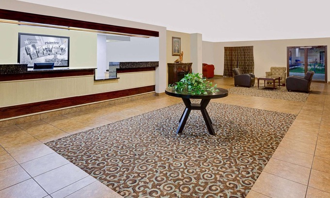 Plainview Hotel | Super 8 by Wyndham Plainview