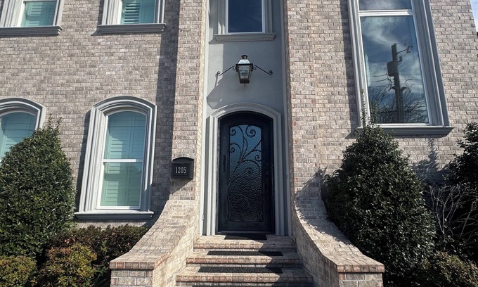 Bonnabel Place House | SUPER BOWL- 10 min from Superdome - 3b 2bath SPACIOUS - can fit airmattresses!