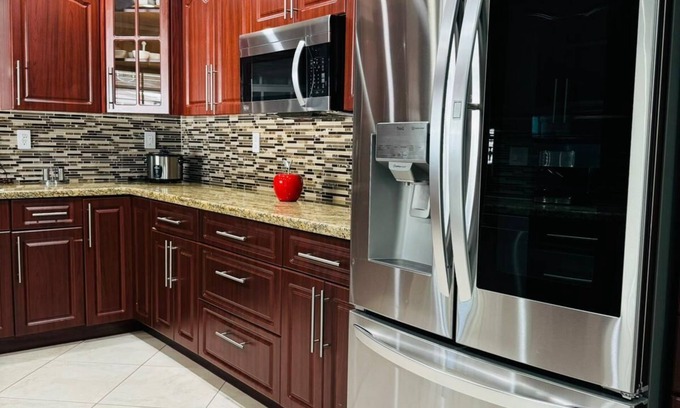 Greenacres House | Súper central Home in the heart of WPB spacious and comfortable !
