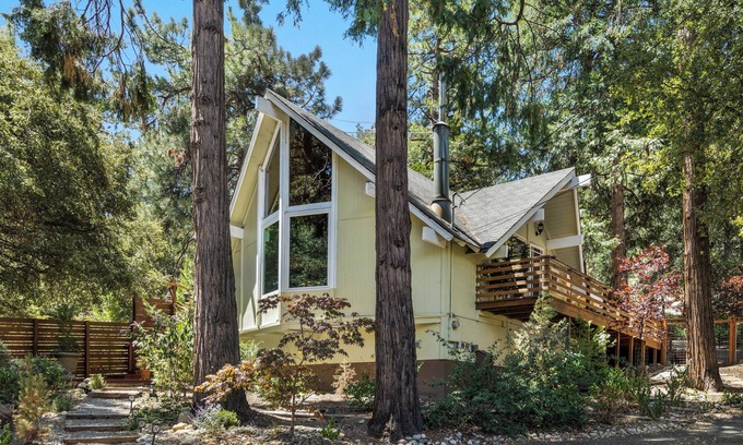 Pine Cove House | Super Chic Pines Hideaway - A Ryson Property