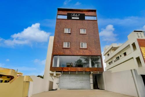 Ibrahimpatan Hotel | Super Collection O Adibatla X Road, Near TCS, Wonderla Road