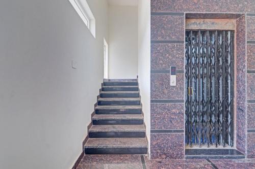 Hyderabad Hotel | Super Collection O SS Metro Ritz