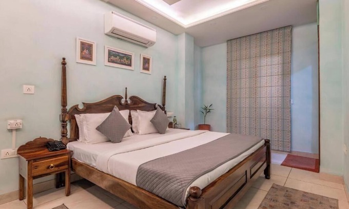 Gopalbari Apartment | Super Deluxe Room