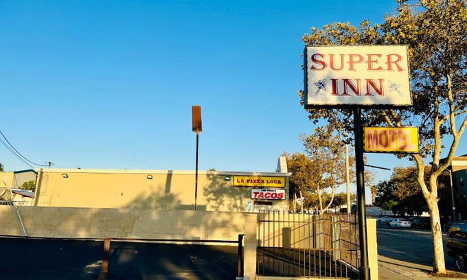 Pomona Hotel | Super Inn motel By Downtown Pomona