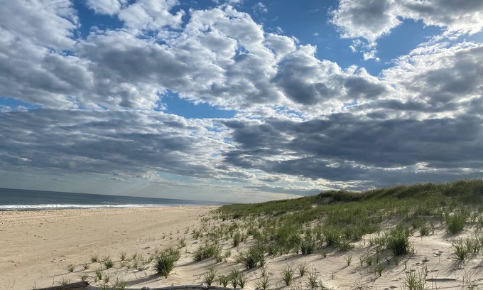 Amagansett Dunes House | Super-Lux Oceanfront property with private beach access in Estate section