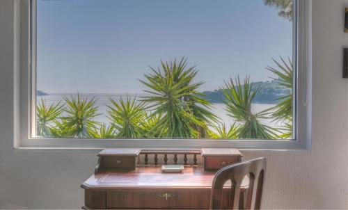 Achladies Villa | Super Luxury Skiathos Villa Seven Stunning Bedroom Suites Villa Daphne Achliades