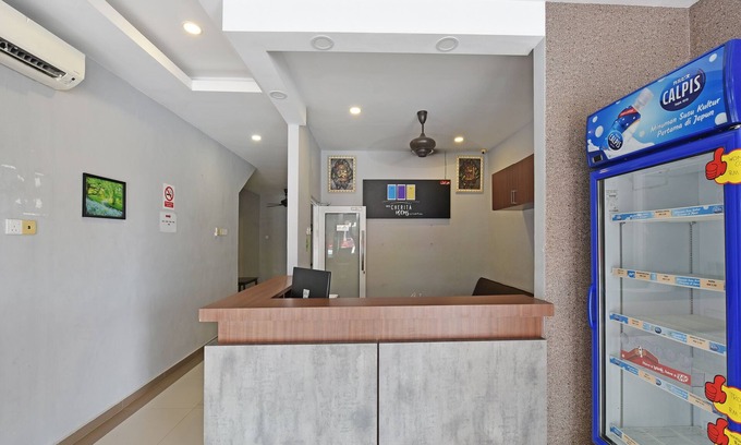 Perkampungan Peramu Hotel | Super OYO Capital O 90556 Hotel Cherita Rooms