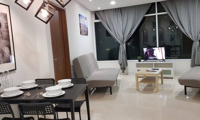 Golden Triangle Apartment | SUPER VALUE APARTMENT near KLCC Twin Tower/KL City Centre