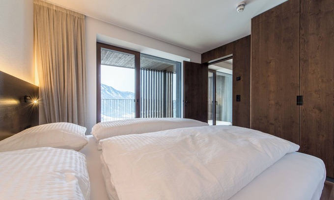 Valle di Casies Apartment | Superb Apartment Small with View of the Dolomites