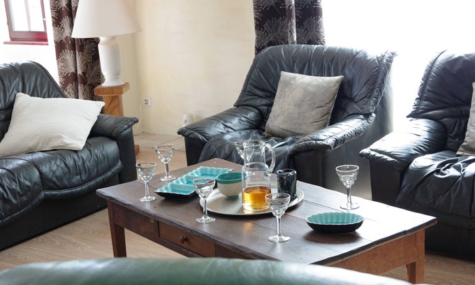 Moulins Engilbert House | Superb character house in village center. Charming 3-star gîte.