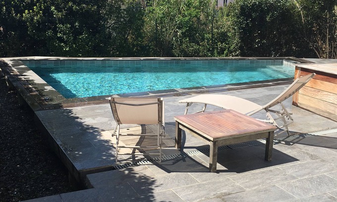 Le Mourillon House | SUPERB QUIET VILLA with private heated pool 2 km from the sea !