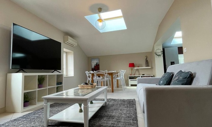 Tain-l'Hermitage Apartment | Superbe Appartement Avec 2 Chambre - 9 Personnes - Parking Privé