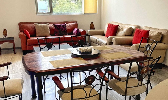 La Condesa Apartment | Superdeal Condo great Location.