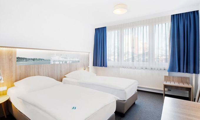 Lutten Klein Cottage | Superior Room - Rostock Guest House