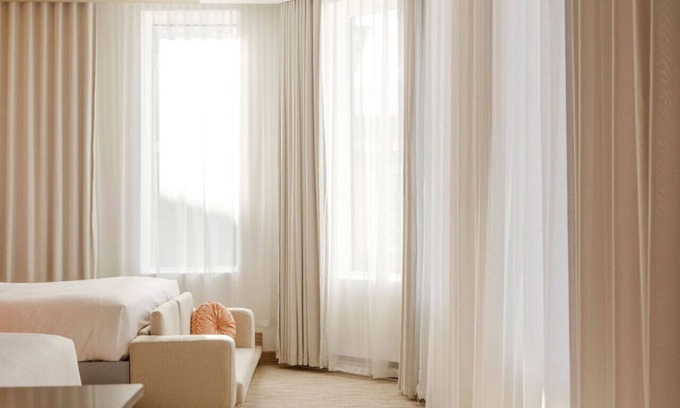Saint-Roch Hotel | Superior Suite 7 - Rose Hôtel Invisible