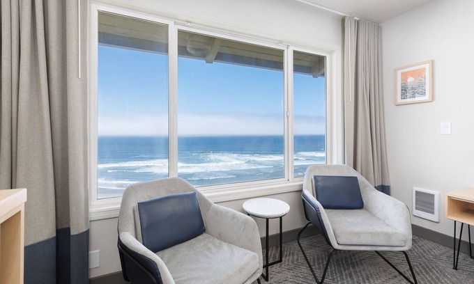 Lincoln City Hotel | Surfland Hotel